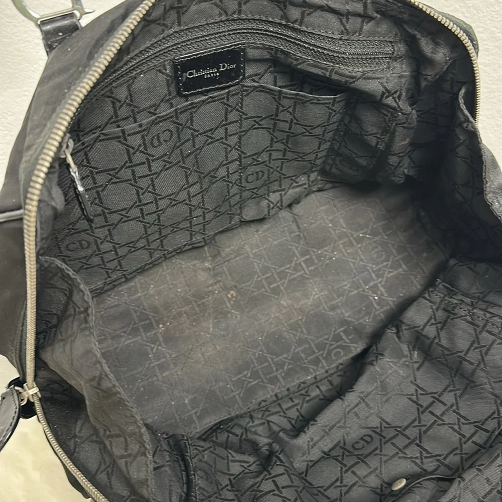 💯 Authentic Dior Handbag🍀 - Picture 3 of 17